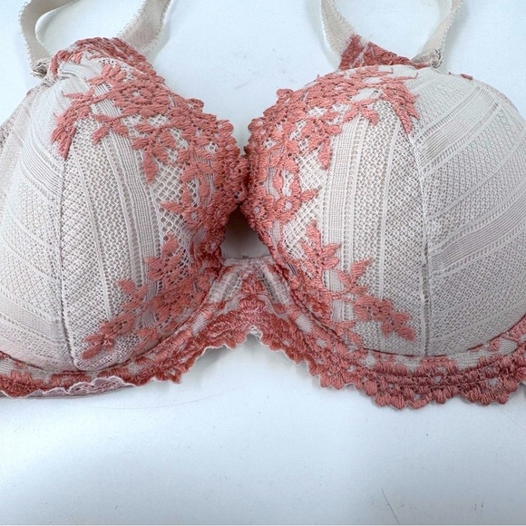 Wacoal Pink Lace Underwire Bra Intimates - Picture 3 of 7